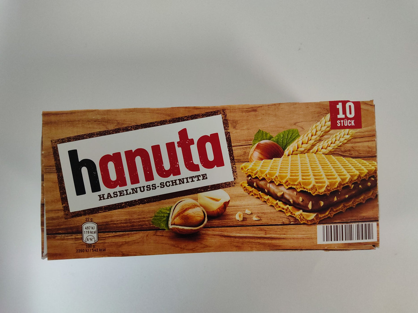 Ferrero Hanuta Hazelnut Wafer, 7.8 oz (220g)